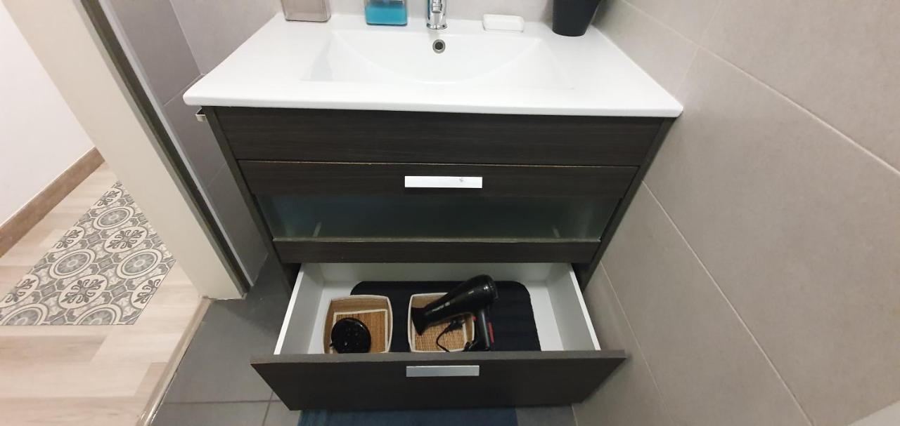 Apartaments B O D Collblanc Οσπιταλέτ ντε Λιοβρεγάτ Εξωτερικό φωτογραφία